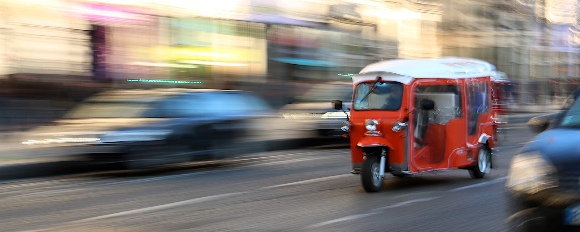 Sur les Champs-Élysées